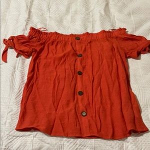 Off-the Shoulder top!